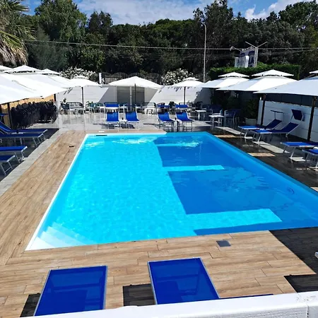 Resort Le Pinede Relax *